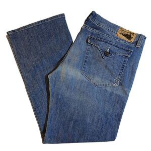 NWT Women's Light  Capri Jeans Size 42